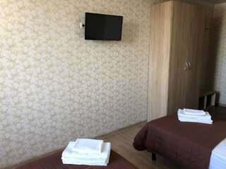 Отель Отель Жуляны Сити Киев Стандартный двухместный номер с 1 кроватью или 2 отдельными кроватями-1